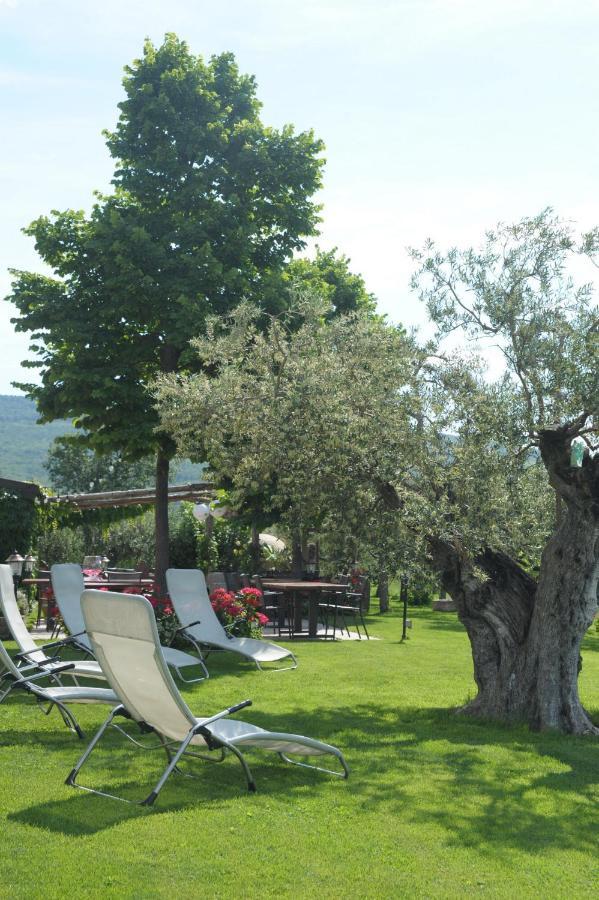Agriturismo Sol De Montalto Rivoli Veronese Exterior foto