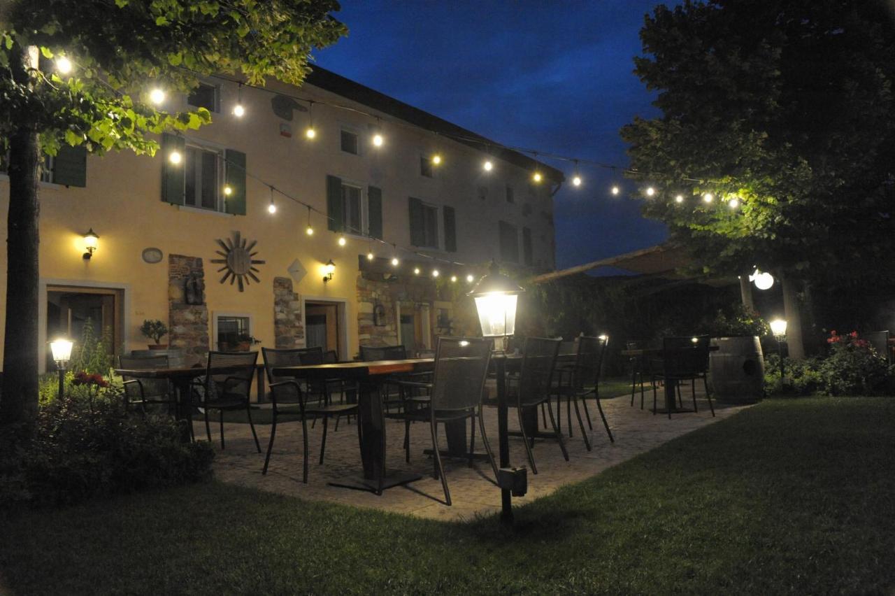 Agriturismo Sol De Montalto Rivoli Veronese Exterior foto