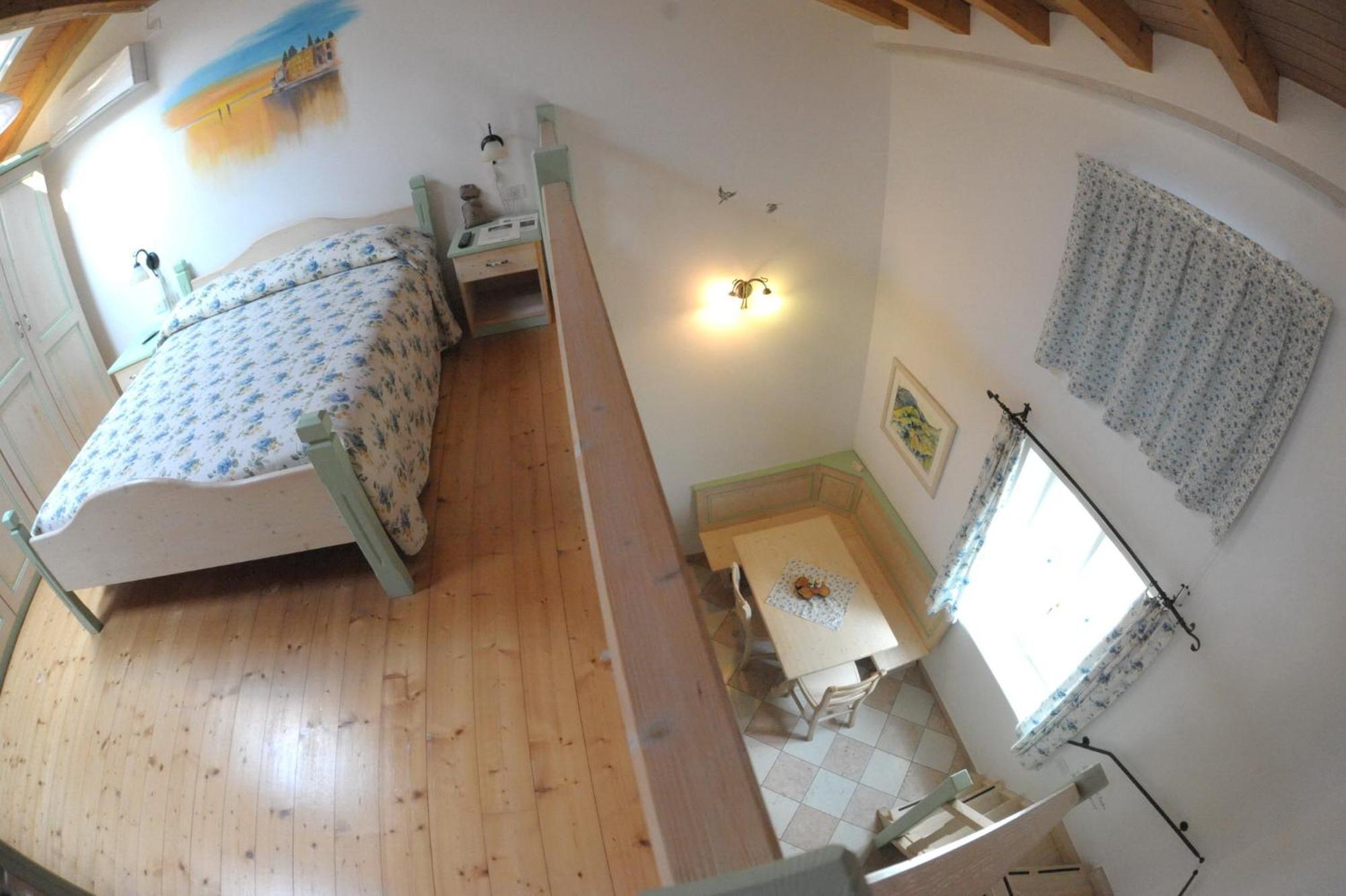 Agriturismo Sol De Montalto Rivoli Veronese Zimmer foto